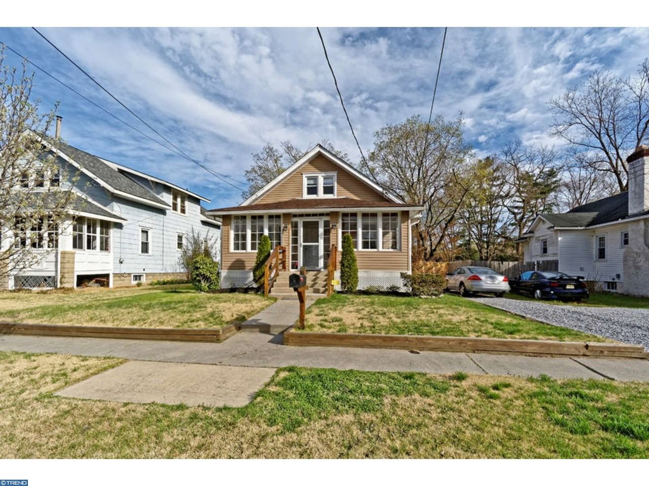 205 Essex Ave - Photo 3 of 25