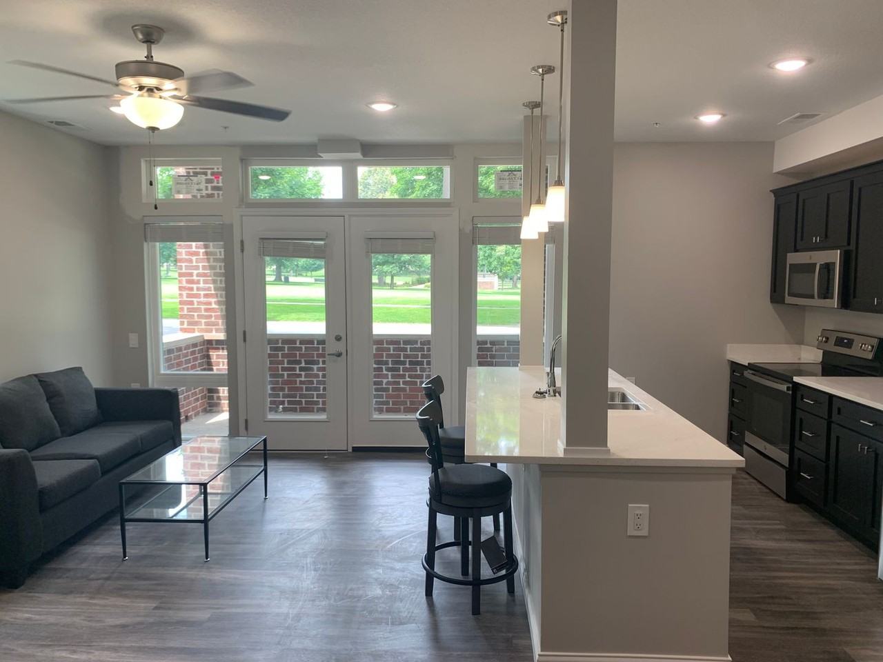 403 W University - Photo 4 of 25