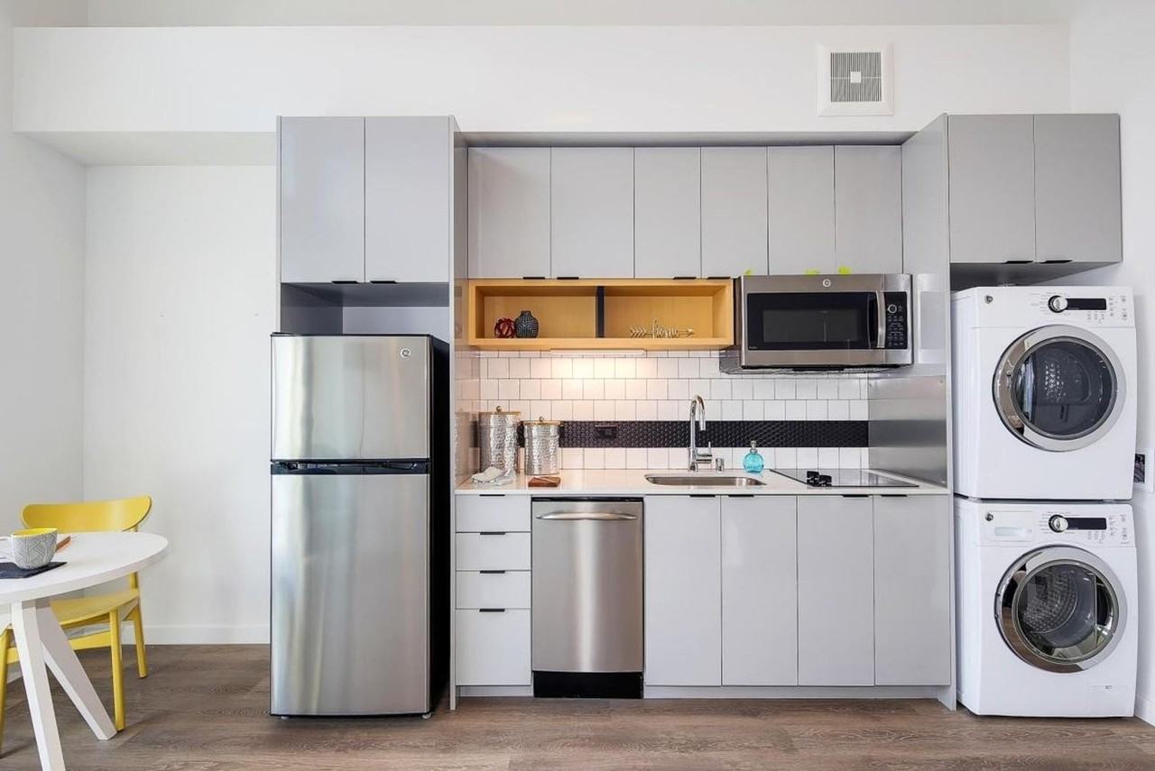 Luna Apartments - Photo 3 of 31