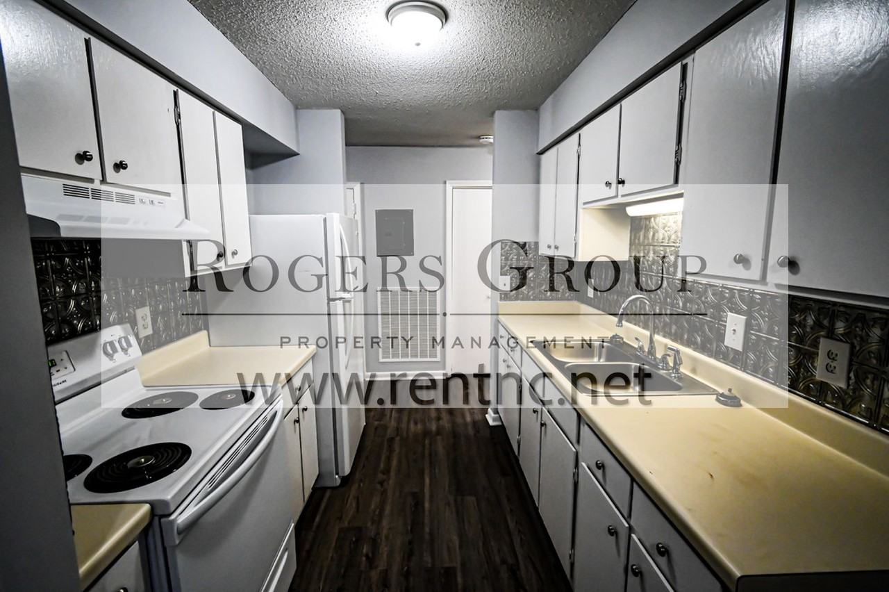 #160*** - Hazelwood Apartments - Photo 6 of 11