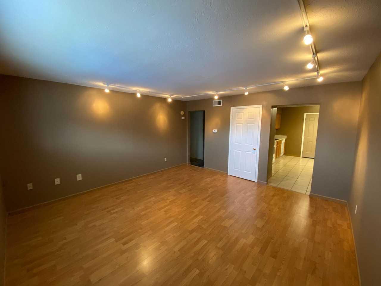 University Terrace Apartments - Photo 6 of 11