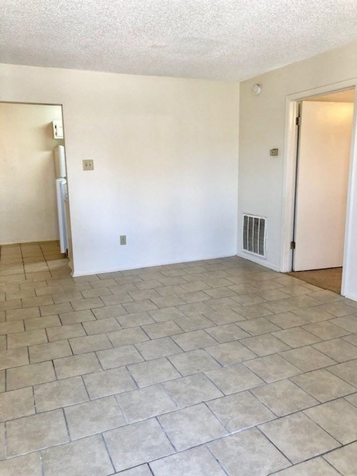 2265 Anne Marie Apartments in HighlandsPerkins, Baton Rouge, LA 70820