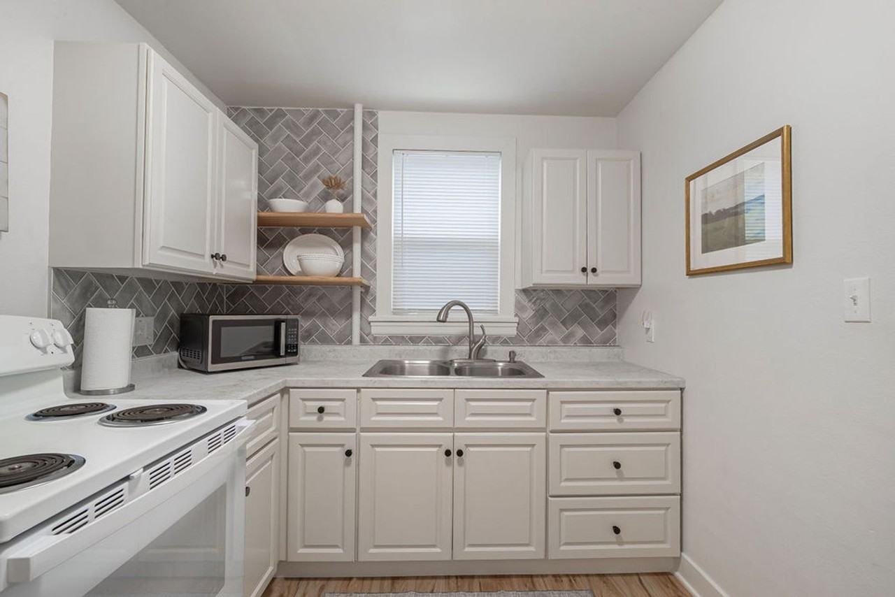 206 1/2 5th St - Photo 6 of 17