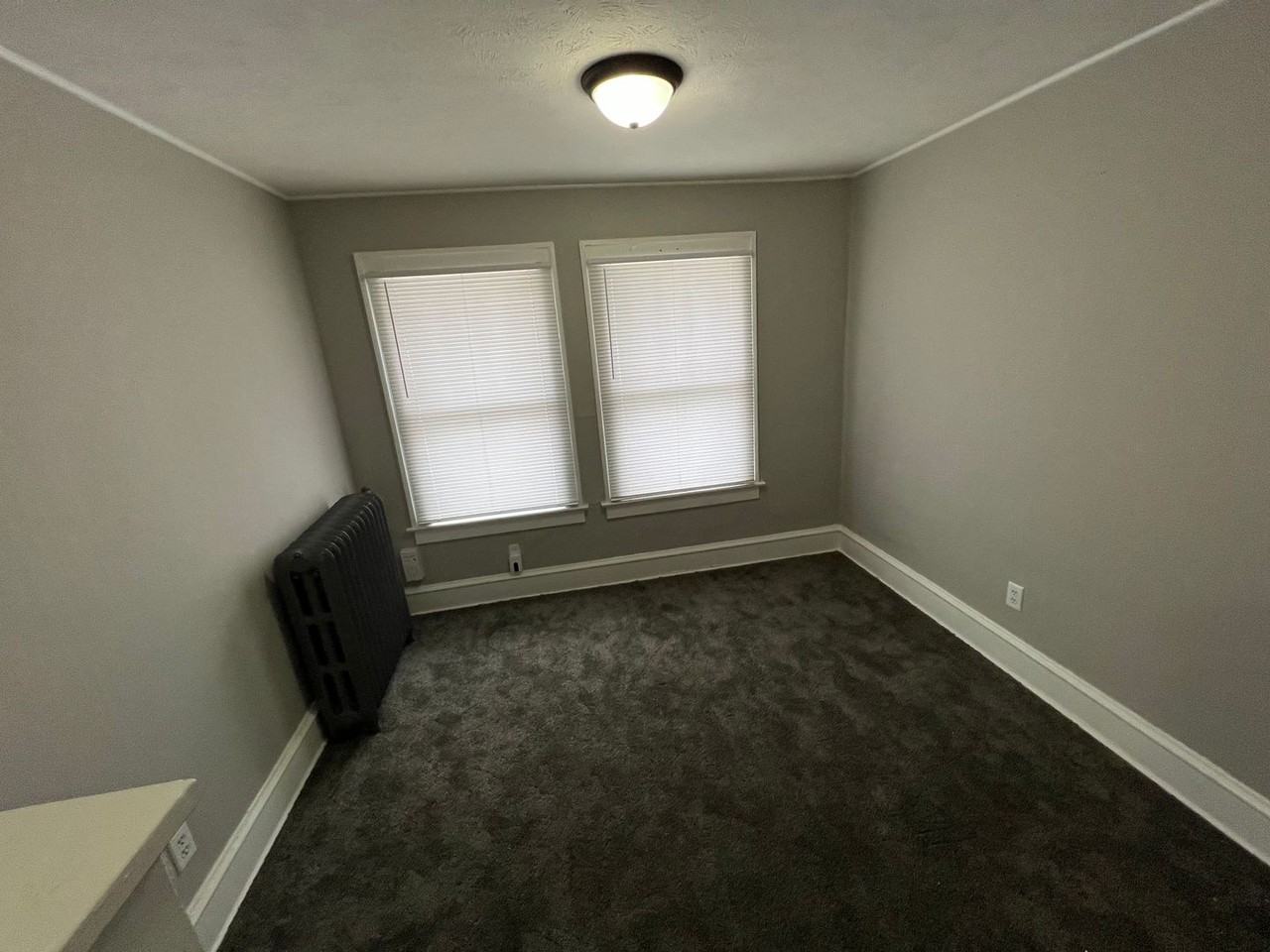 1313 S. Main - Photo 2 of 9