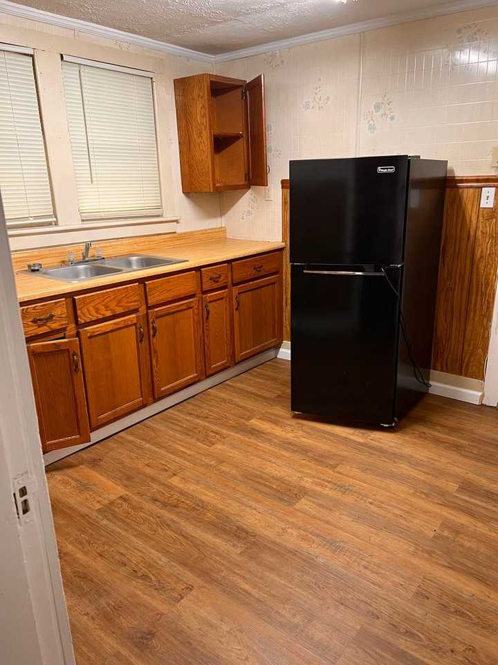 1624 S Sunrise Dr. - Photo 2 of 7