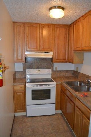 1513 6th St - Photo 2 of 32