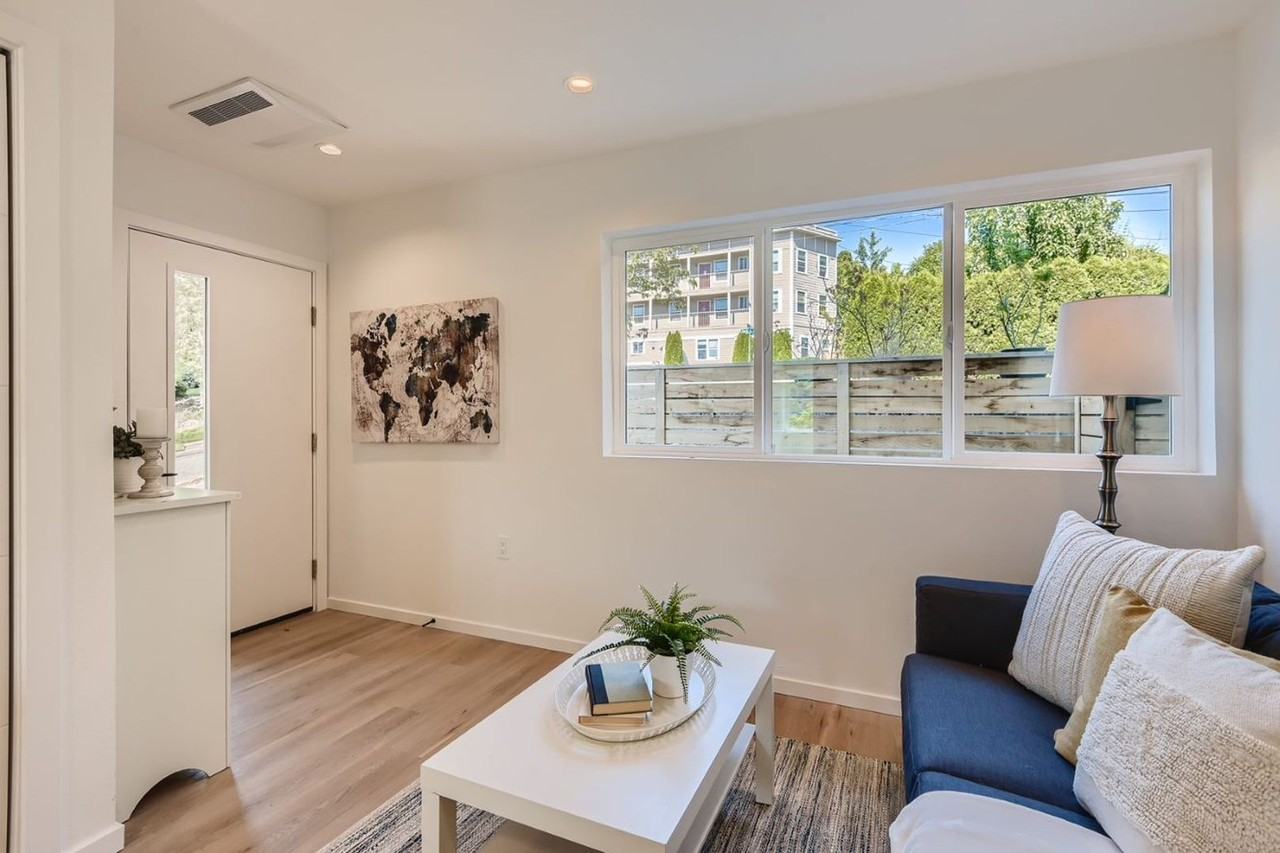 JUDKINS PARK PROPERTIES 1813 - Photo 2 of 6