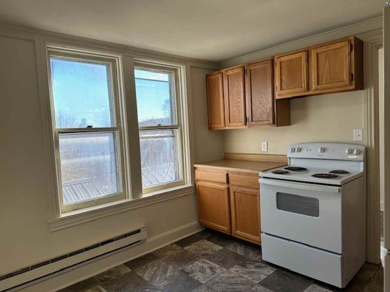 238-240 Center St - Photo 2 of 13