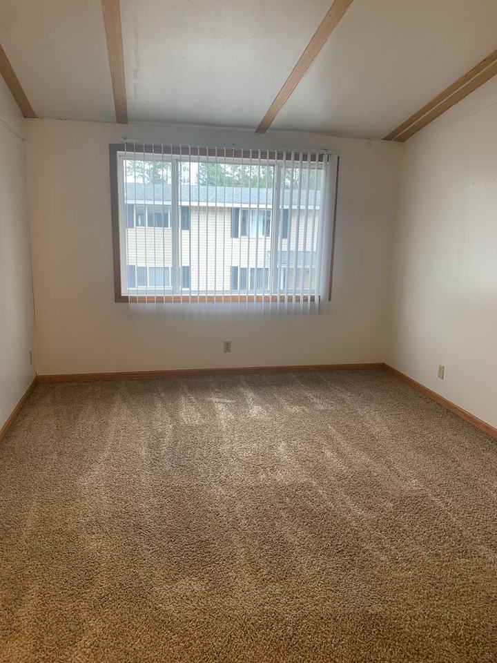 3505 Schofield Ave - Photo 3 of 6