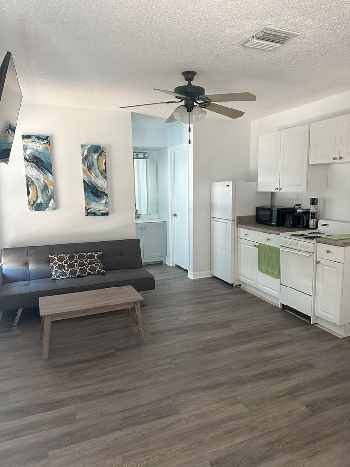 Endless Summer - Photo 7 of 19