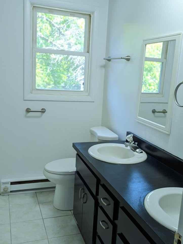 1045 & 1101 Park - Photo 2 of 8