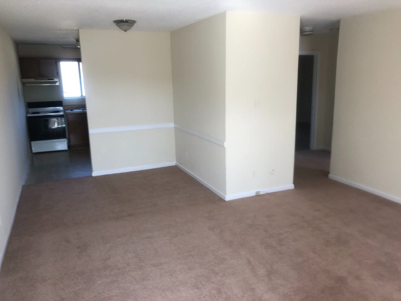 Hilldale Apartments of Sharpsburg - Photo 3 of 5