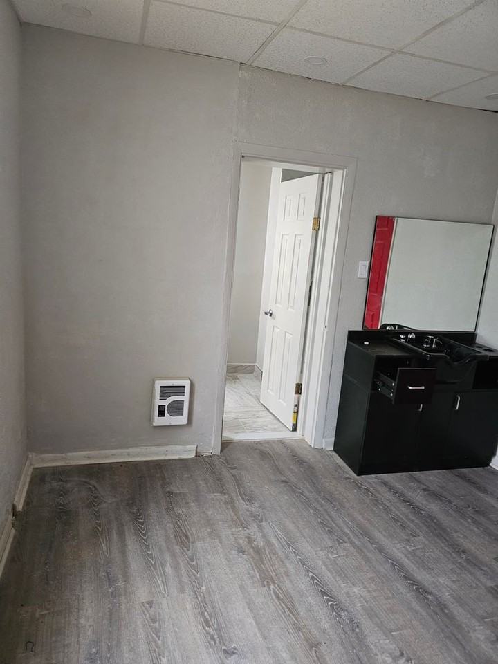 Indigo Apartments - Photo 2 of 33