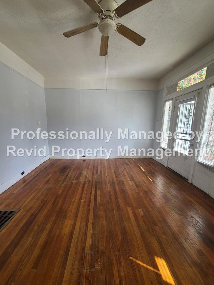 2164 Harbert Ave - Photo 7 of 17