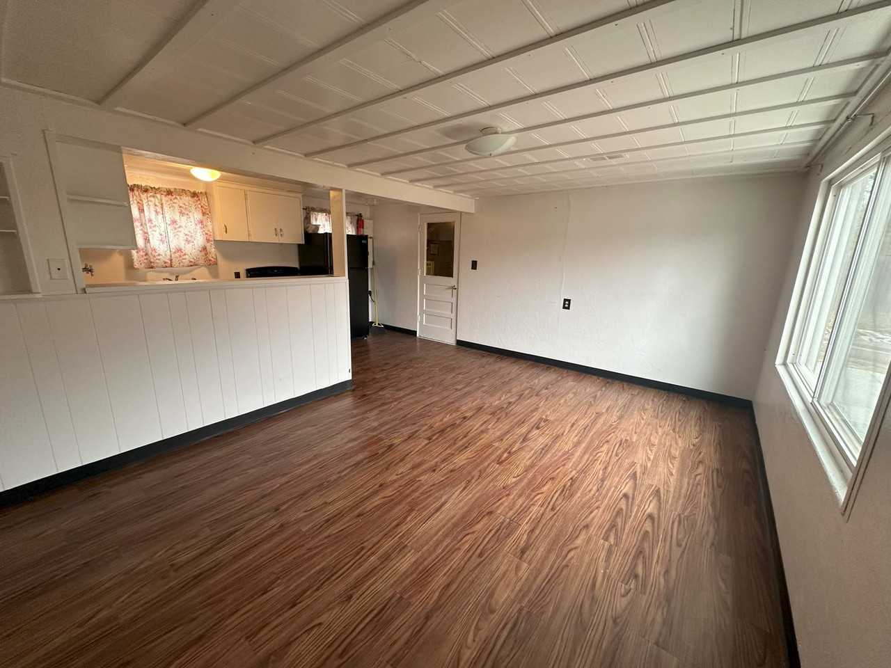 1704 Mathews- 193 - Photo 3 of 10