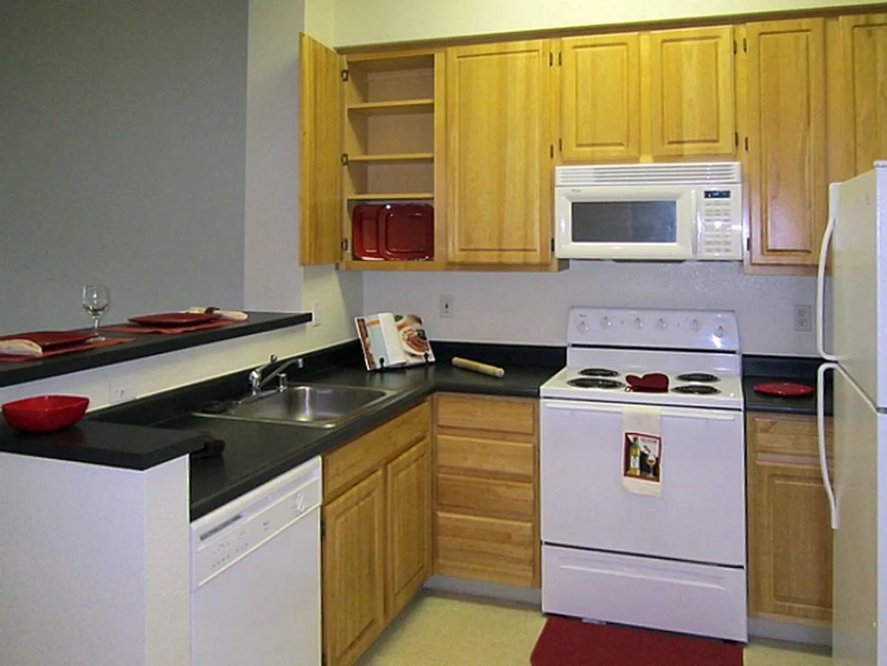 Lenzen Square Apartments - Photo 2 of 17