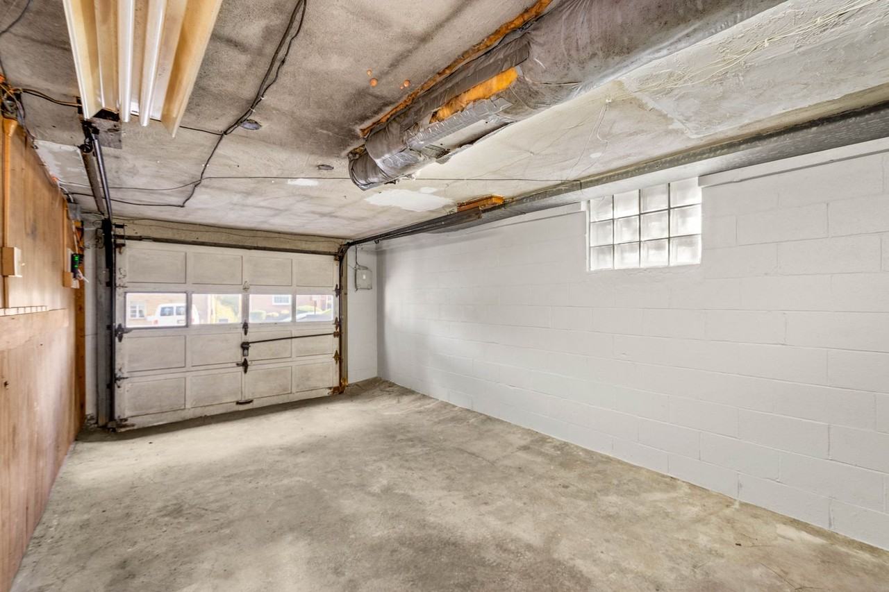 11130 Frankstown Rd 1st Fl - Photo 5 of 18