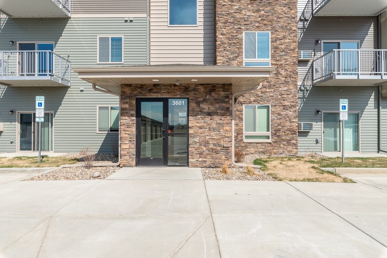 Dwell at Lakewood - Photo 6 of 25