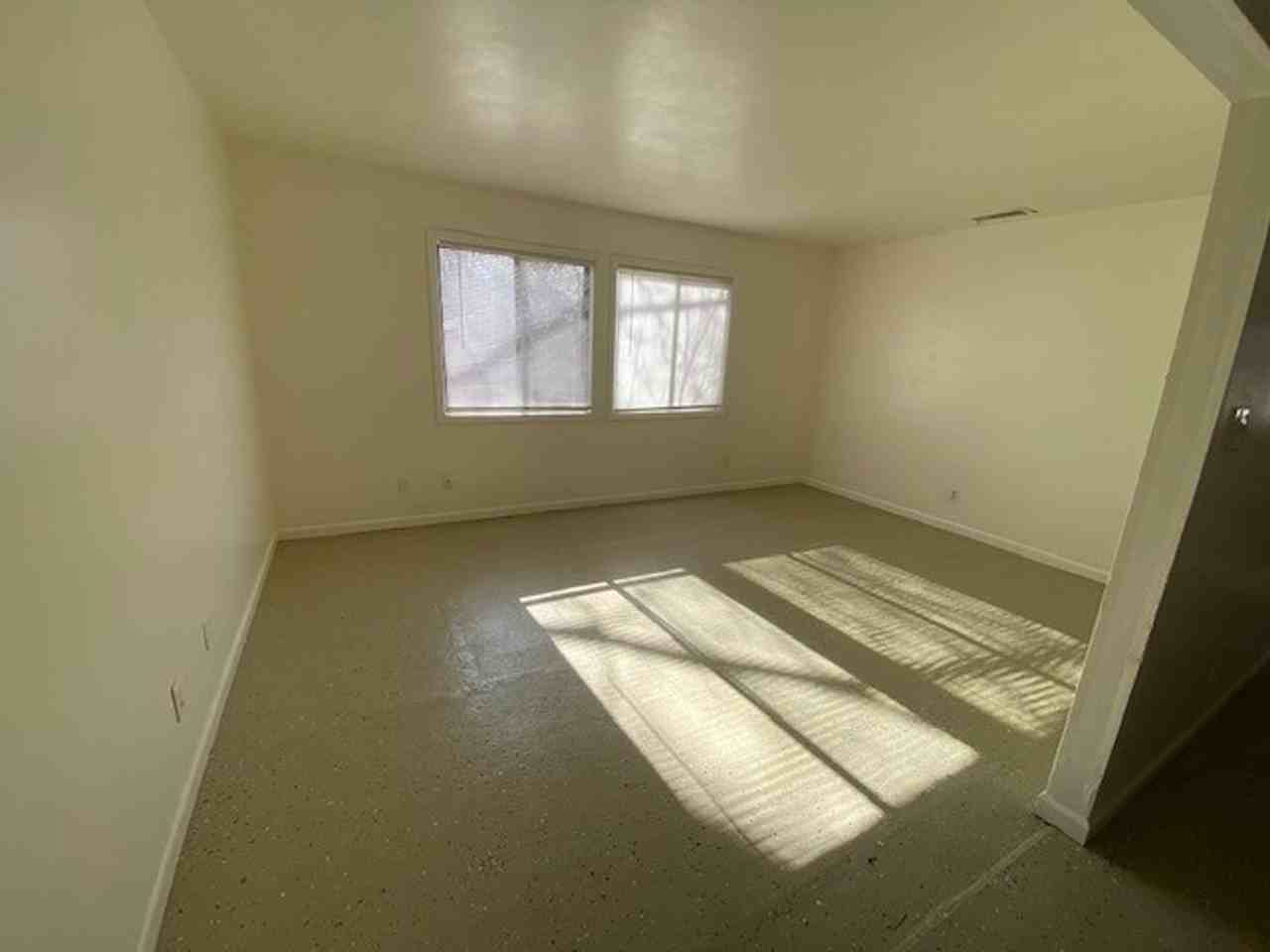 Westview Apartments 1324 Sw Western Ave, Topeka, KS 66604 Zumper