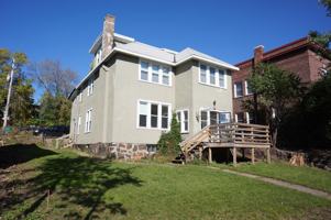 featured image of 1127 E 3rd St