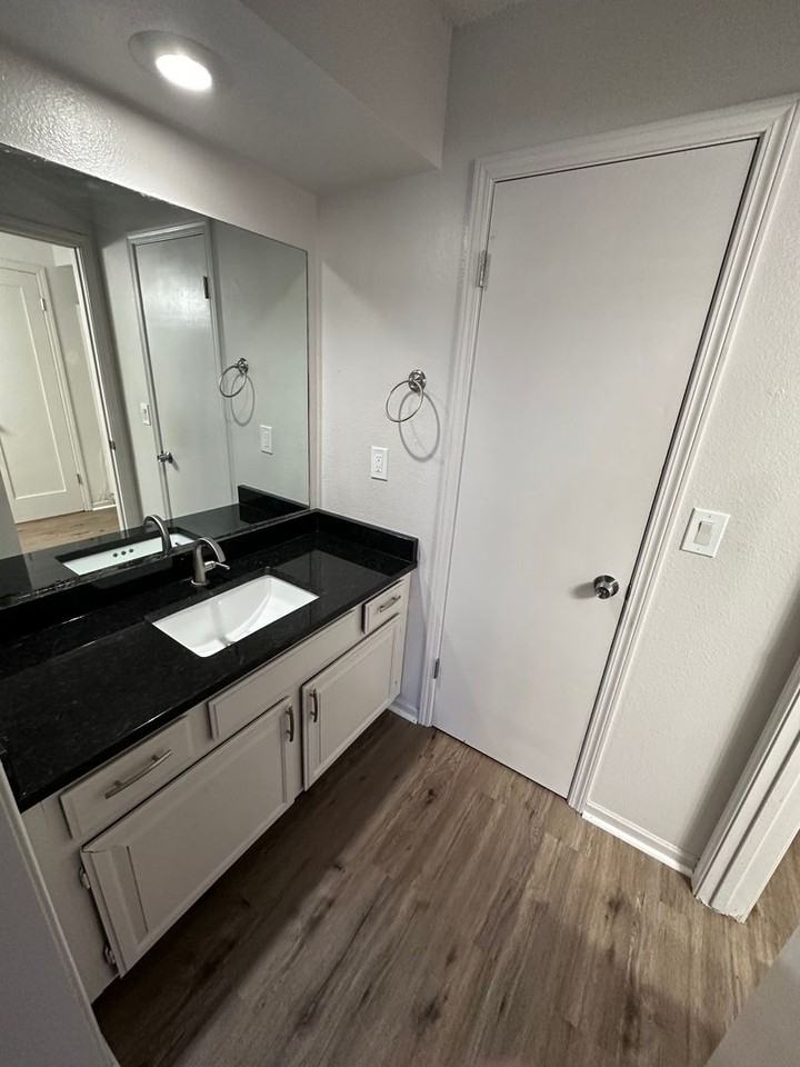 Riverside Chalet Apartments 865 N Nims St, Wichita, KS 67203 Zumper