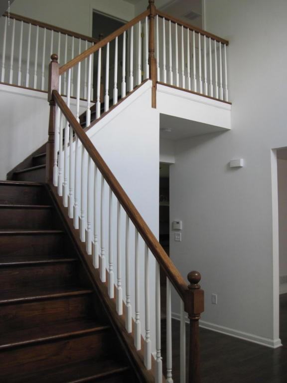 262 Lakewood Rd - Photo 2 of 35