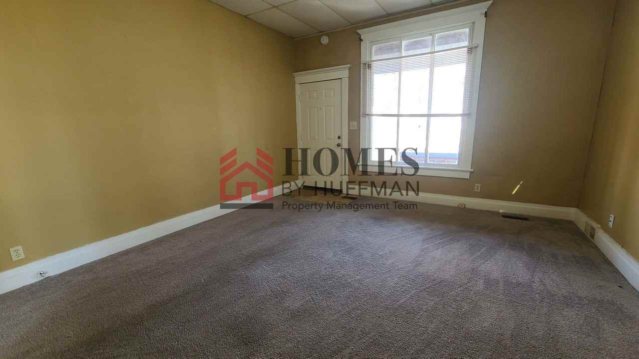 841 Washington Avenue - Photo 2 of 10