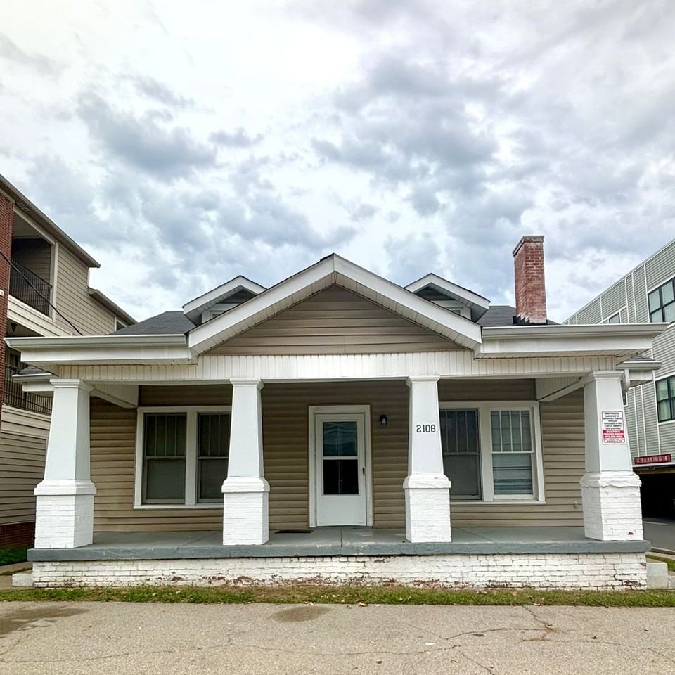 2108 Acklen Ave - Photo 2 of 37