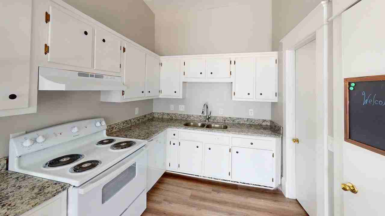 2108 Acklen Ave - Photo 5 of 37