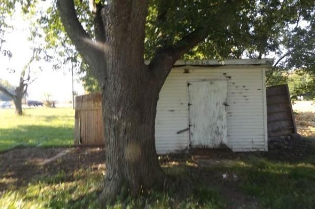 10701 Telegraph Rd - Photo 3 of 14