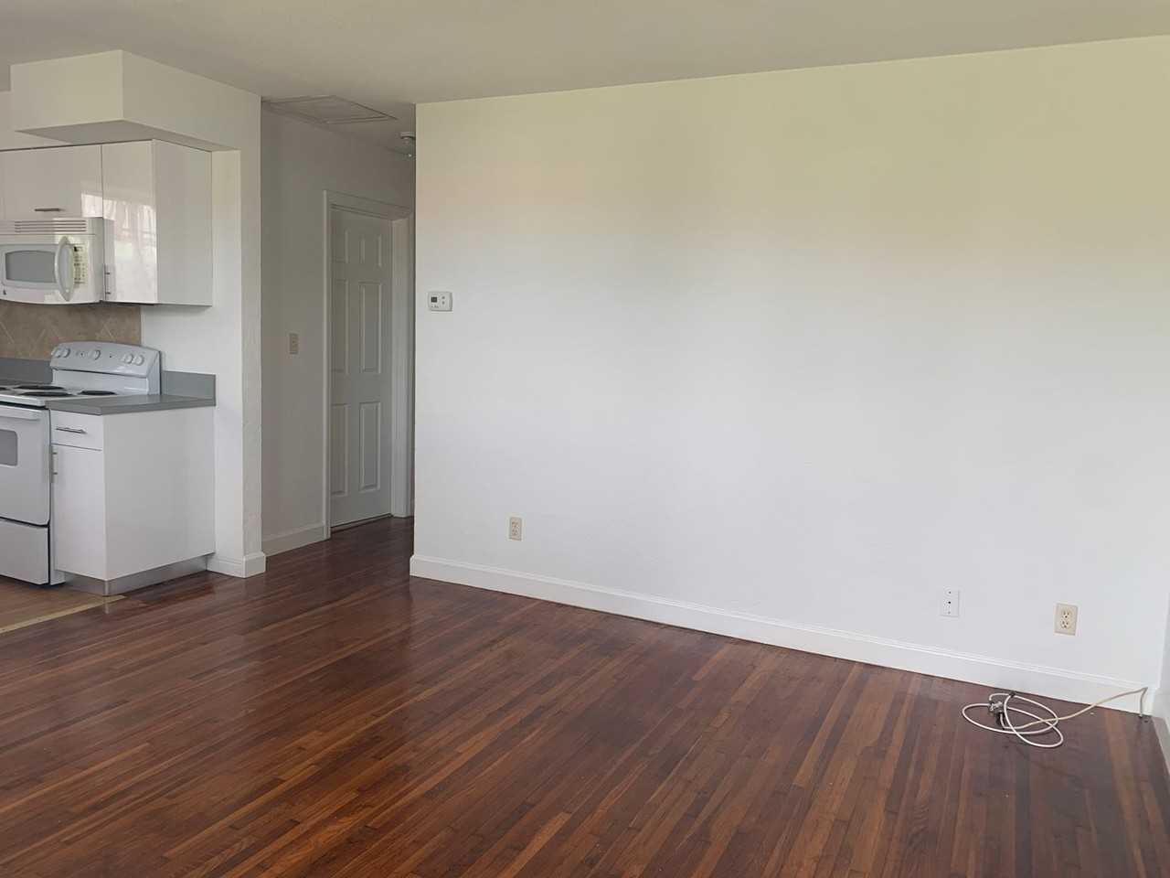 2007 Schulte Ave - Photo 2 of 10