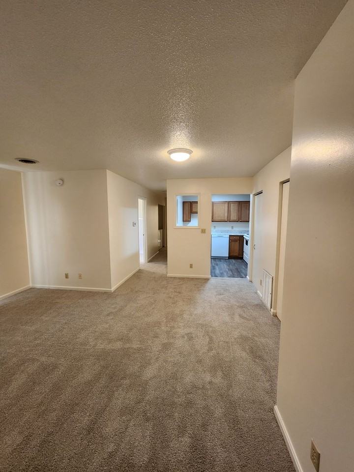 Fox Run - Photo 5 of 10