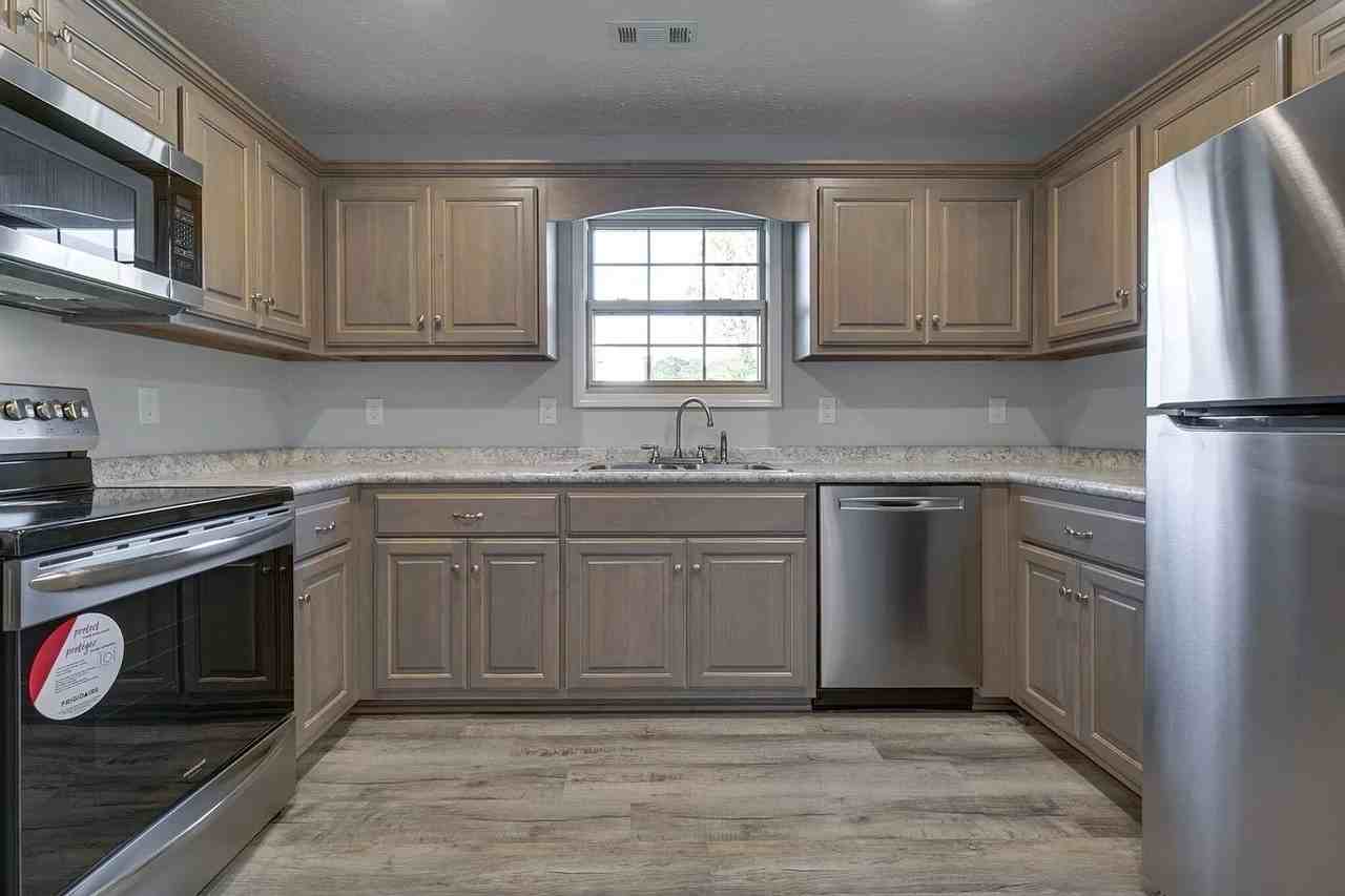 296 Hunt St - Photo 5 of 10