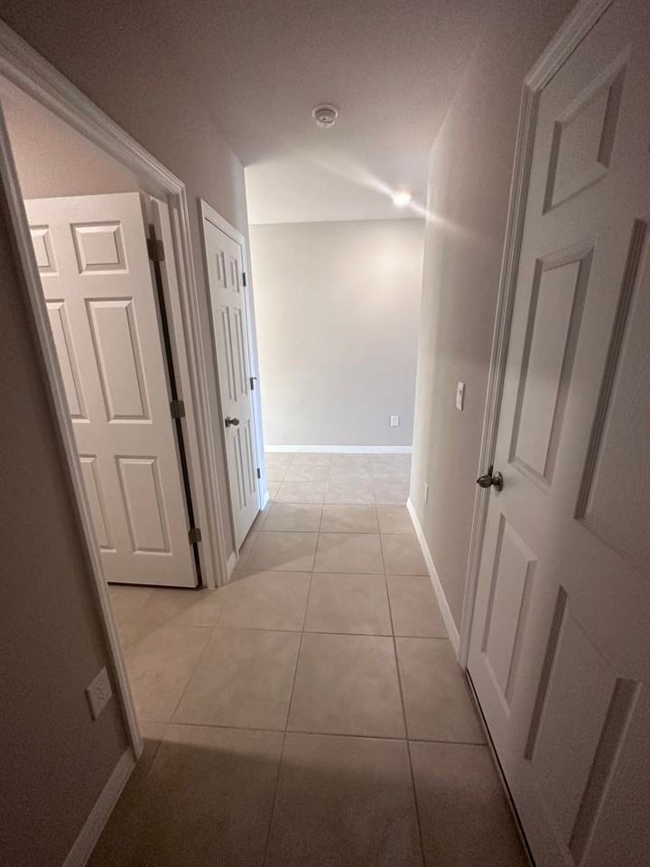 626 SW 19th Ave - Photo 2 of 19