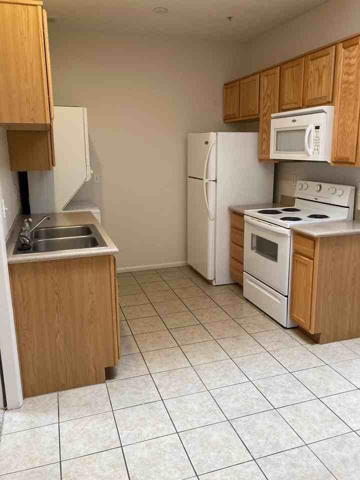 S-1044 Sedona Canyon Apartments - Photo 5 of 28