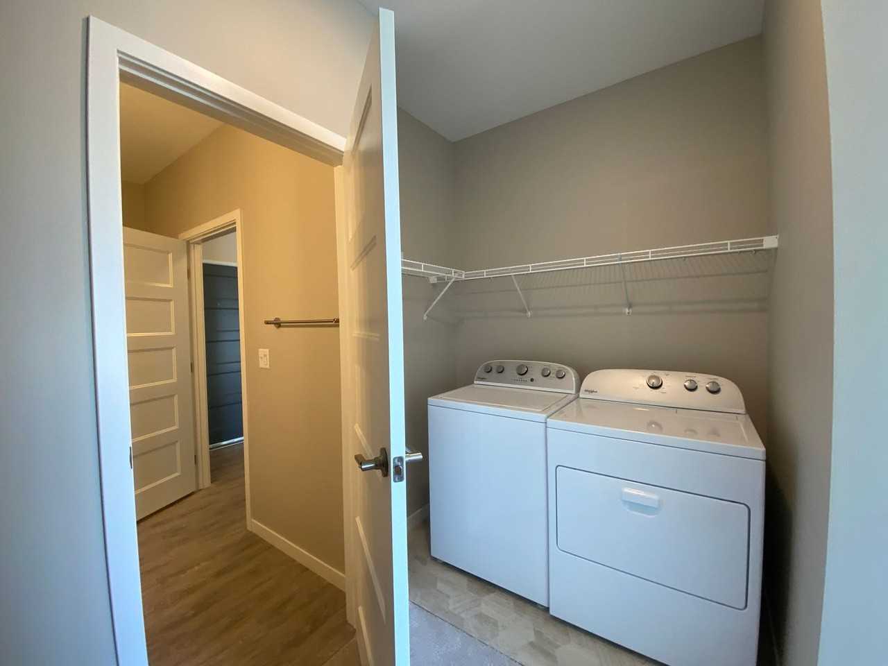 Edition III - Bldg 8 - Photo 3 of 40