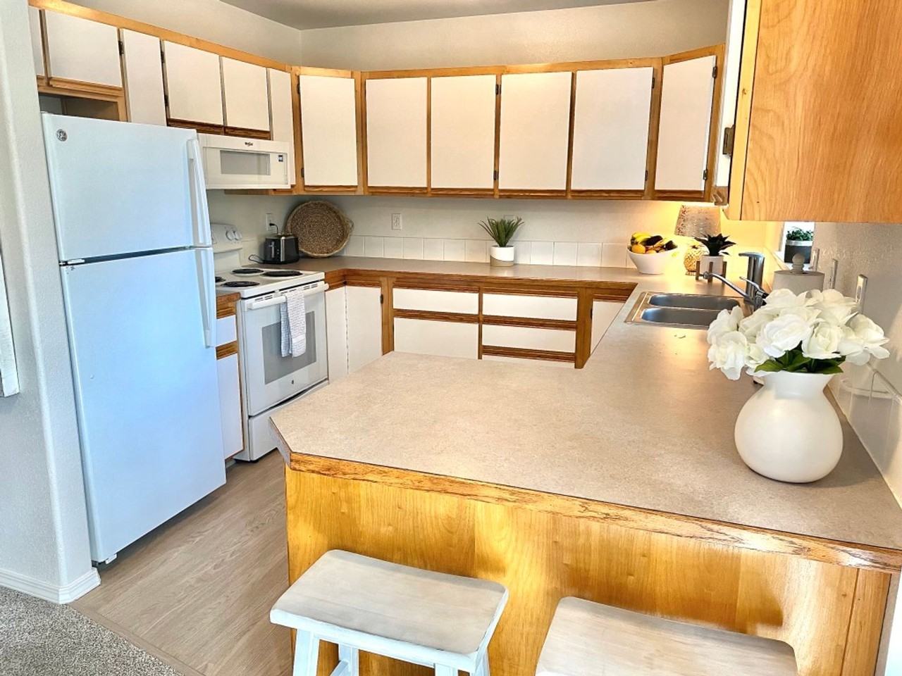 1550 Nw Milwaukee Ave - Photo 4 of 13