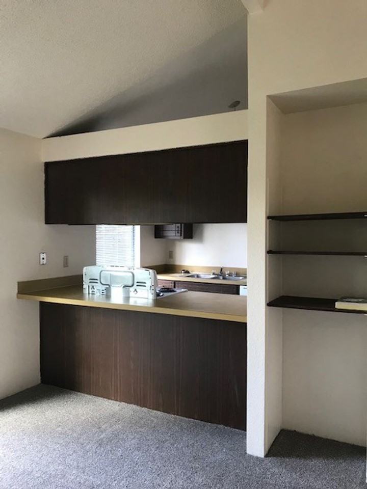 2531 Superior Street - Photo 2 of 14