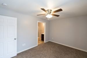 featured image of 701 S Lyons Ave