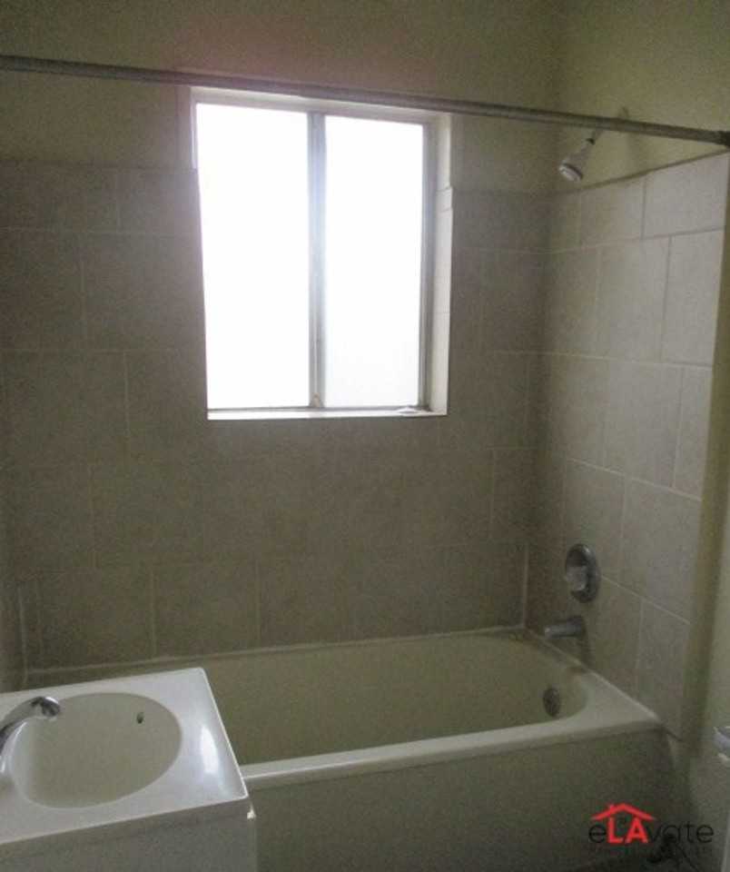 10520 Balboa Blvd. - Photo 5 of 17