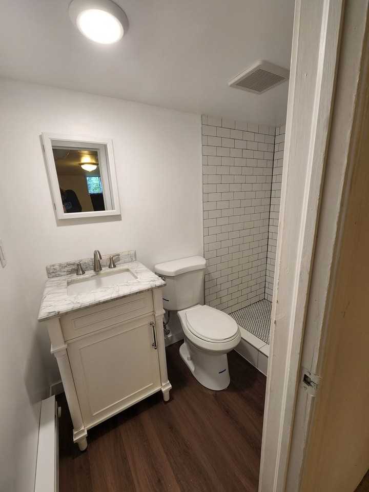 305 SCOTT AVE - Photo 6 of 28