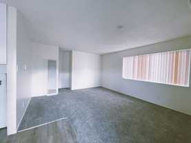 Mona Lisa Apartments - Photo 1 of 1