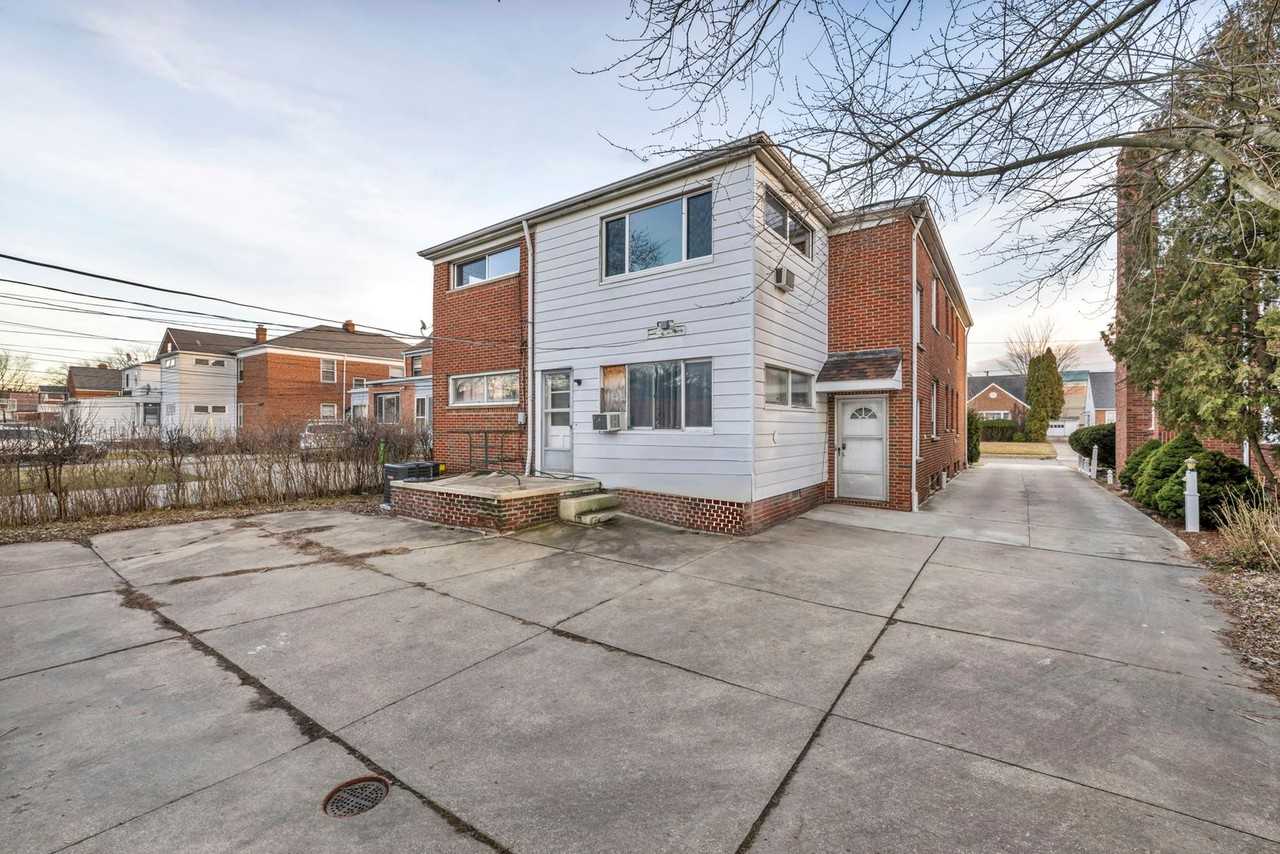 4023-4025 - Photo 3 of 39