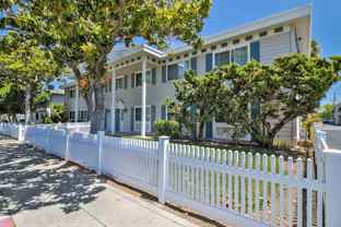 Poplar Plaza Apartments - Photo 1 of 1