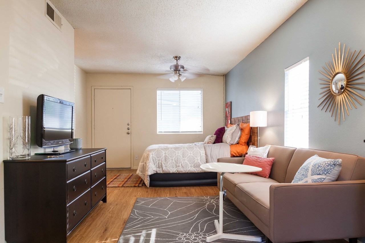 Beehive Studios - Photo 5 of 13