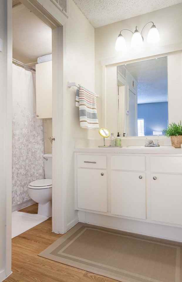 Beehive Studios - Photo 7 of 13