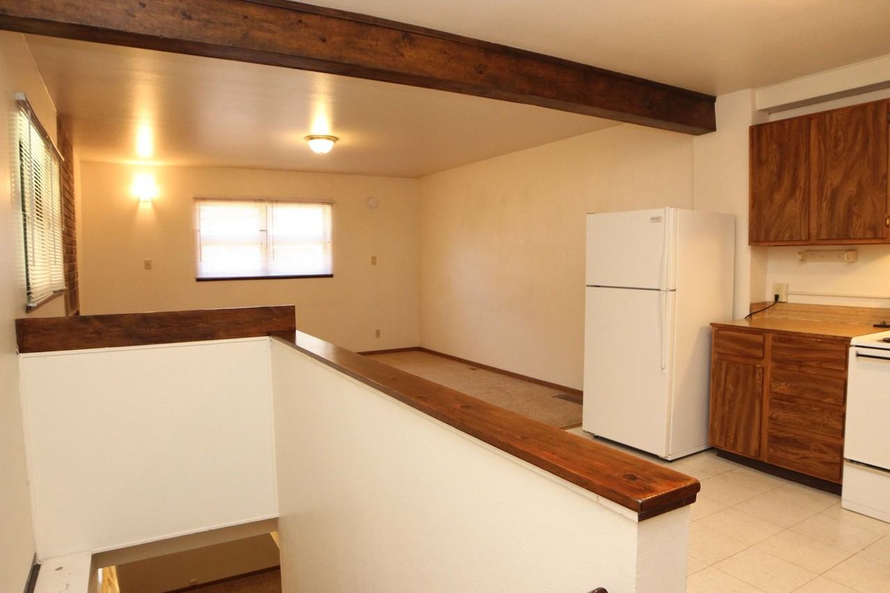 712 W. Myrtle Street - Photo 2 of 9