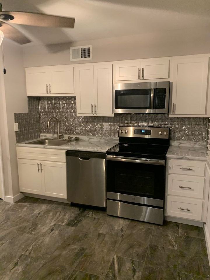 Villas at Fox Trails - Photo 2 of 8