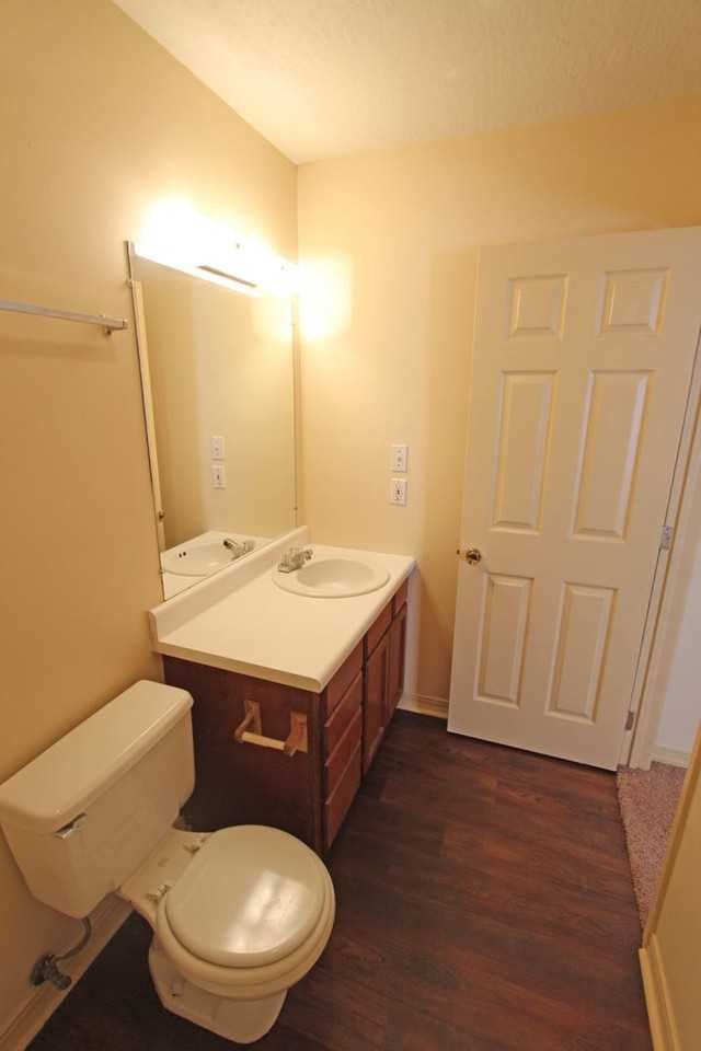 Stonewood Crossing Apartment Homes - Photo 3 of 31