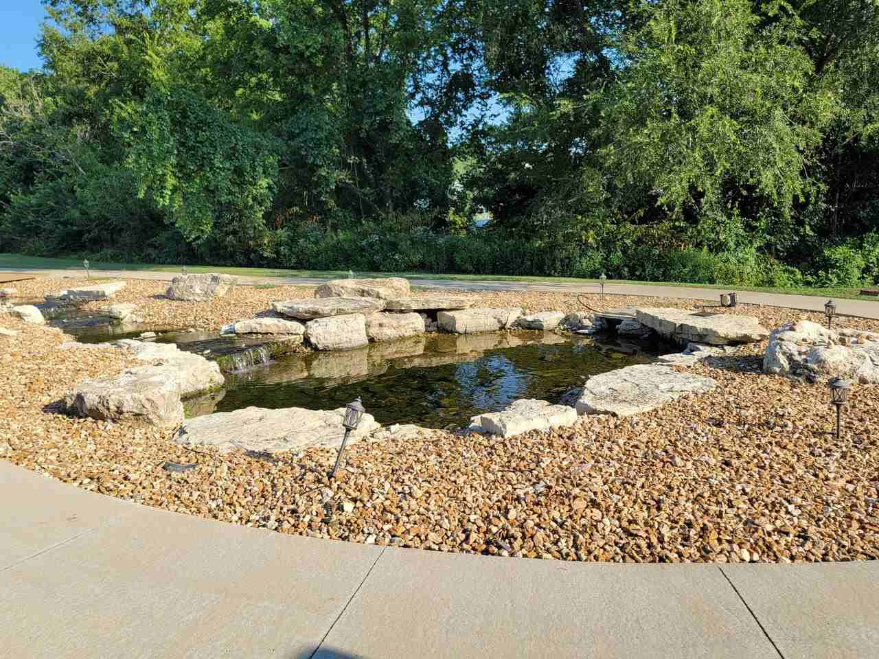 Independence Valley - Photo 2 of 50